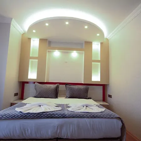 Casablanca Garden Hotel 3*